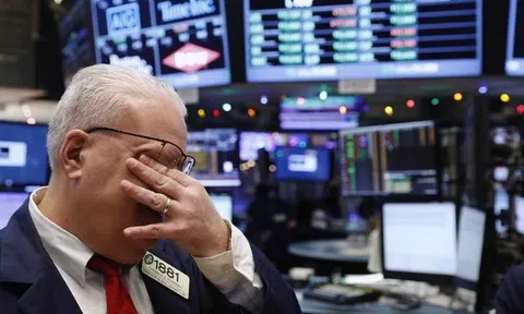 Dow Jones giảm xuống mức thấp kỷ lục trong năm 2022